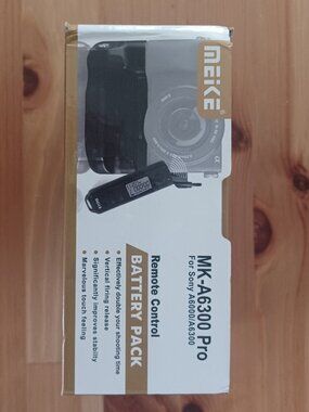 Pro Battery Grip Remote For Sony A6000 A6300 A6400 A6100 Vertical Meike MK-A6300